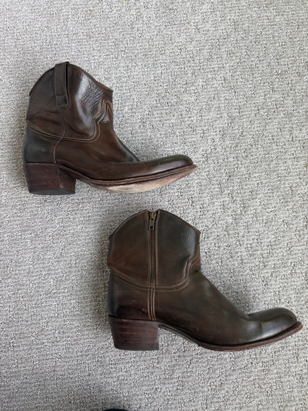 Frye Women’s Brown Leather Zip Ankle Boots - Picture 2 of 6